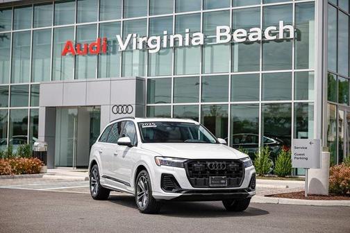 2025 Audi Q7 45 Premium Plus