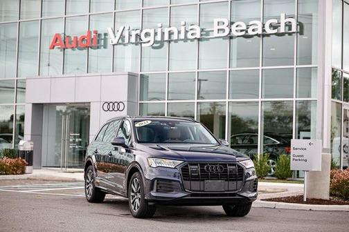 2023 Audi Q7 45 Premium Plus
