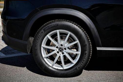 Black 2025 Mercedes-Benz GLE 350 4MATIC