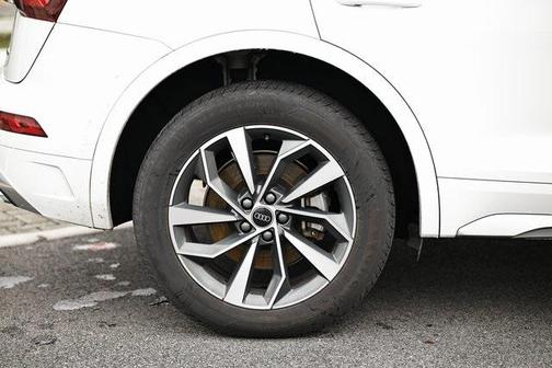 2023 Audi Q5 45 S line Premium Plus