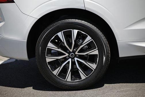 2023 Volvo XC60 B5 Core