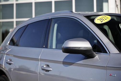 2023 Audi Q5 45 S line Premium