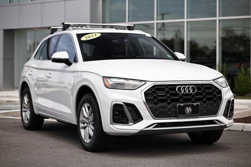 2024 Audi Q5 45 S line Premium