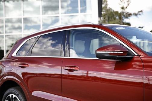 2025 Audi Q5 Premium TFSI quattro S tronic