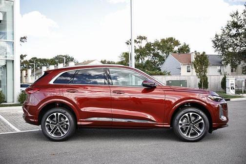 2025 Audi Q5 Premium TFSI quattro S tronic