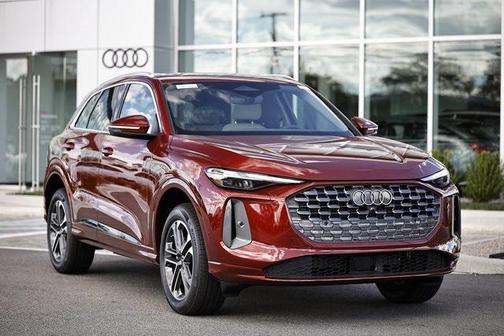 2025 Audi Q5 Premium TFSI quattro S tronic