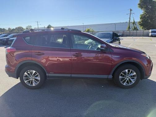 2018 Toyota RAV4 Hybrid XLE