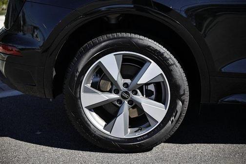 2025 Audi Q5 40 Premium Plus