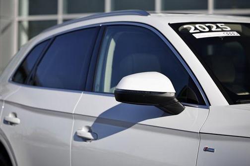 2025 Audi Q5 45 S line Premium Plus