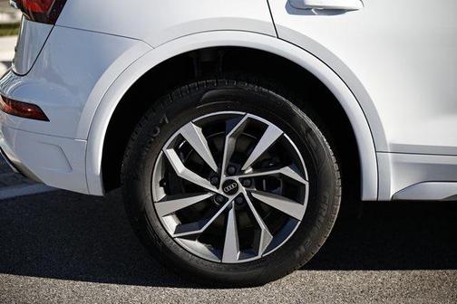 2025 Audi Q5 45 S line Premium Plus