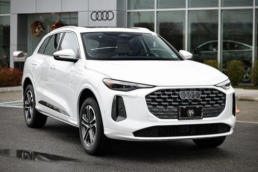 2025 Audi Q5 Premium TFSI quattro S tronic