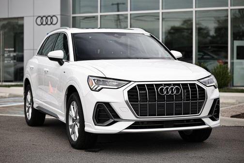 2025 Audi Q3 Premium 45 TFSI S line quattro Tiptronic