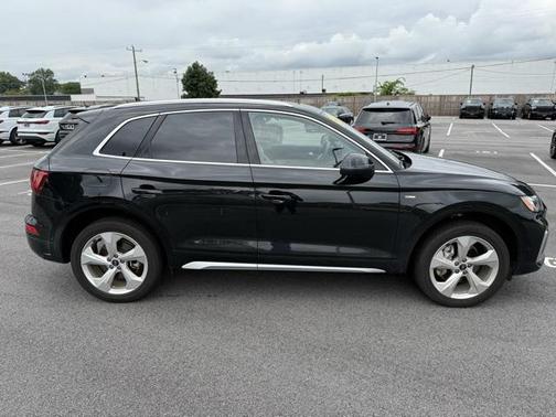 2023 Audi Q5 45 S line Prestige