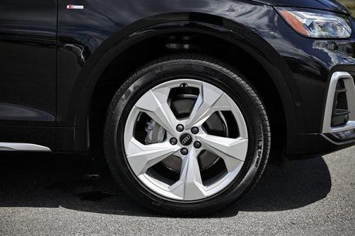 2023 Audi Q5 45 S line Prestige