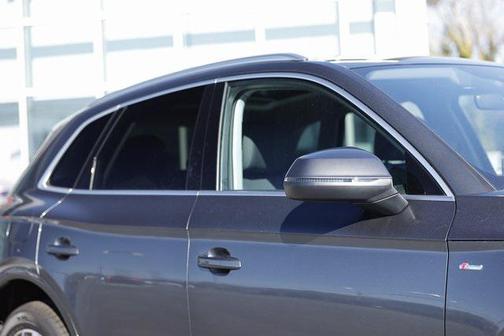 2025 Audi Q5 45 S line Premium