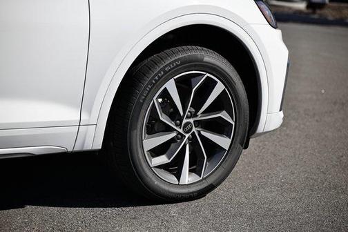 2024 Audi Q5 45 S line Premium Plus