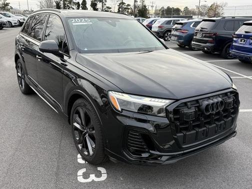 2025 Audi Q7 55 Prestige