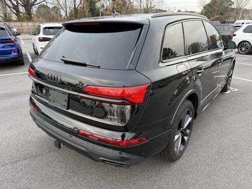 2025 Audi Q7 55 Prestige