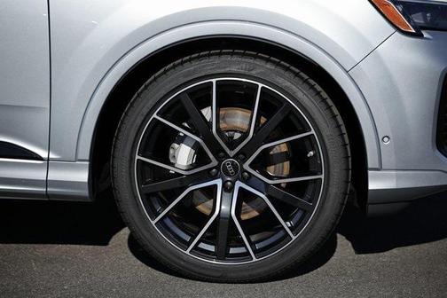 2025 Audi Q7 55 Prestige