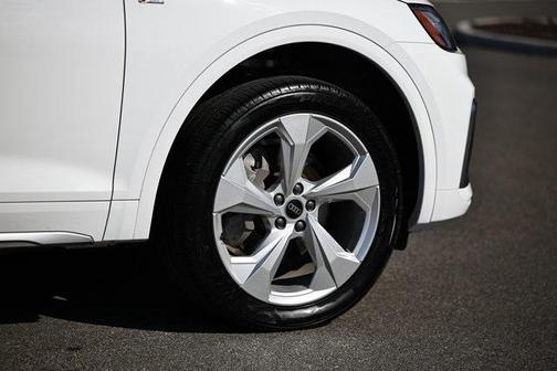 2024 Audi Q5 45 S line Premium Plus