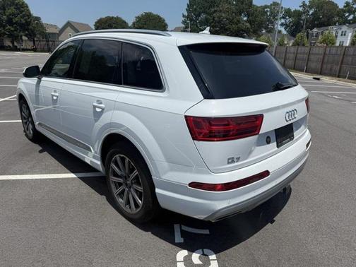 2019 Audi Q7 55 Premium Plus