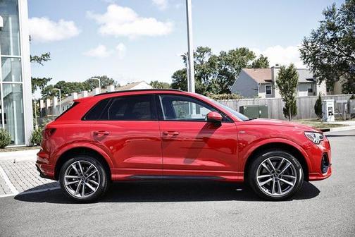 2024 Audi Q3 45 S line Premium Plus
