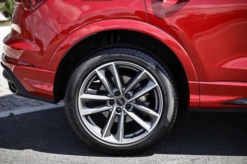 2024 Audi Q3 45 S line Premium Plus