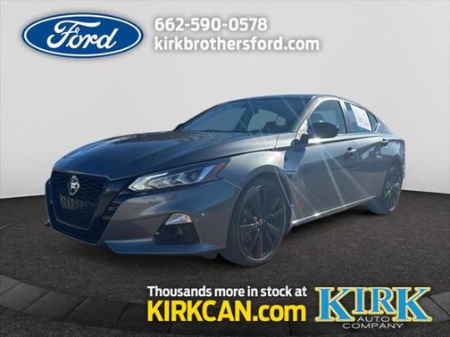 2022 Nissan Altima SR FWD