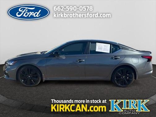 2022 Nissan Altima SR FWD