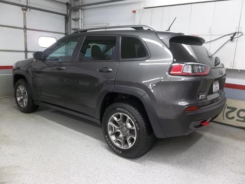 2021 Jeep Cherokee Trailhawk