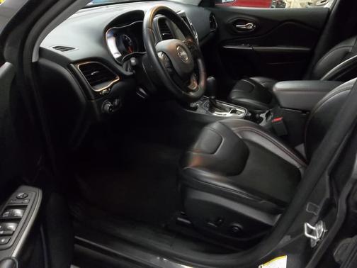 2021 Jeep Cherokee Trailhawk