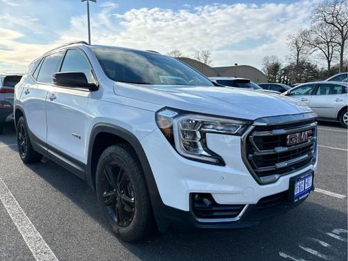 2023 GMC Terrain AT4