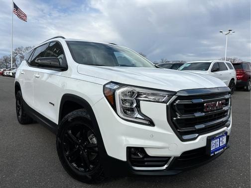 2023 GMC Terrain AT4