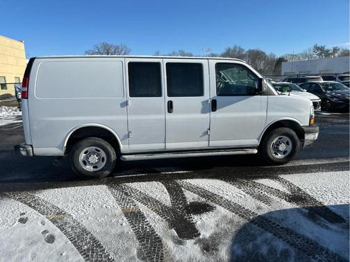 2024 Chevrolet Express 2500 Work Van