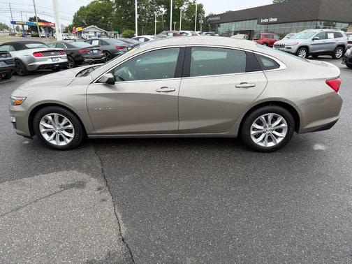 Mineral Gray Metallic 2023 Chevrolet Malibu LT
