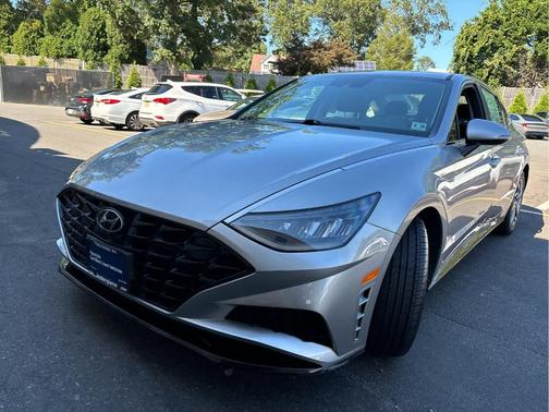 2022 Hyundai SONATA SEL