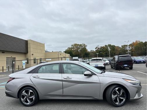2021 Hyundai ELANTRA HEV Limited