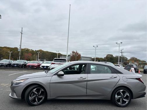 2021 Hyundai ELANTRA HEV Limited