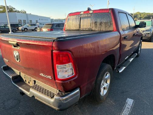 Delmonico Red Pearlcoat 2023 RAM 1500 Big Horn