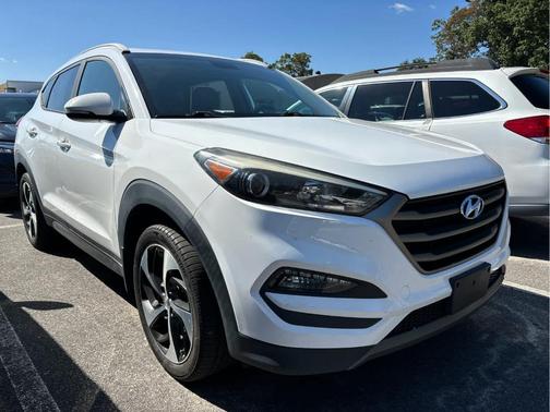 2016 Hyundai TUCSON Sport