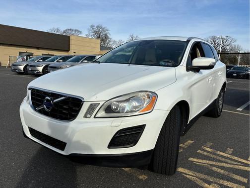 2013 Volvo XC60 T6 Premier Plus