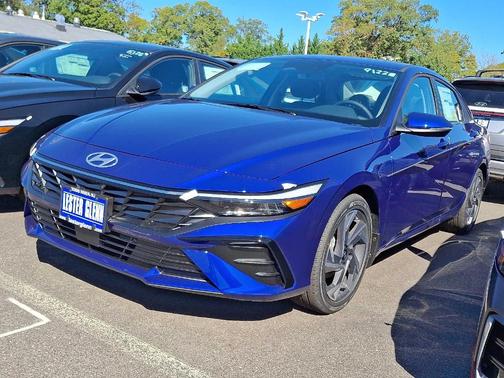 2025 Hyundai ELANTRA Limited