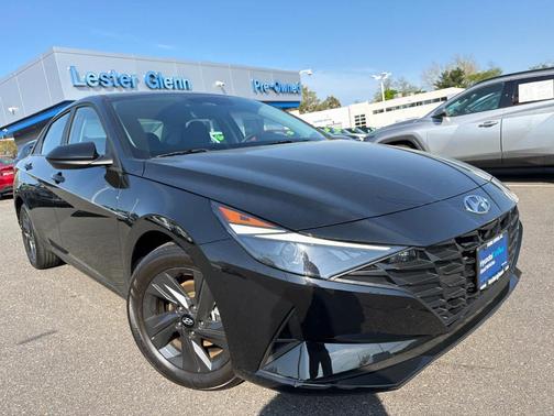 Onyx Black 2023 Hyundai ELANTRA SEL