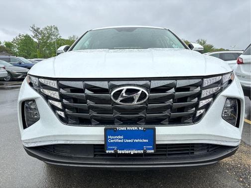2022 Hyundai TUCSON SE