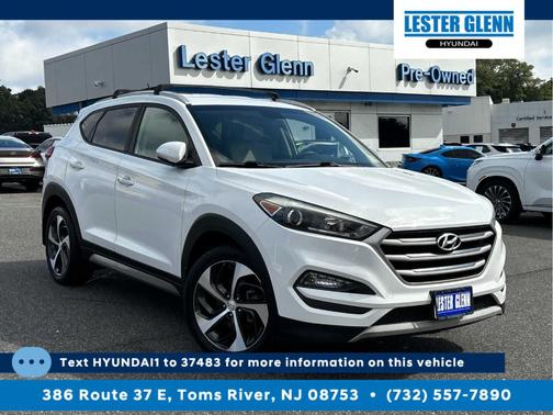 Dazzling White 2017 Hyundai TUCSON Sport