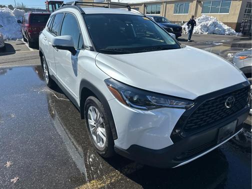 2023 Toyota Corolla Cross LE