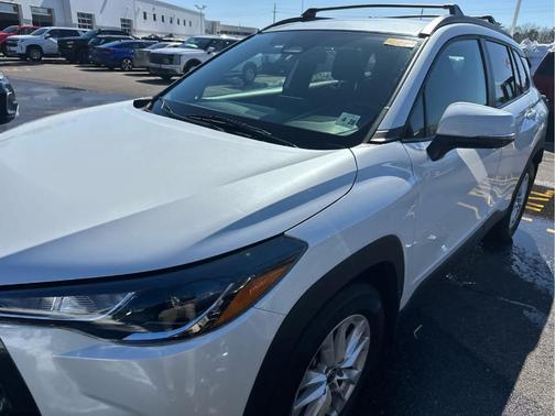 2023 Toyota Corolla Cross LE