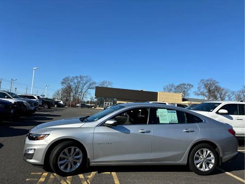 2022 Chevrolet Malibu LT