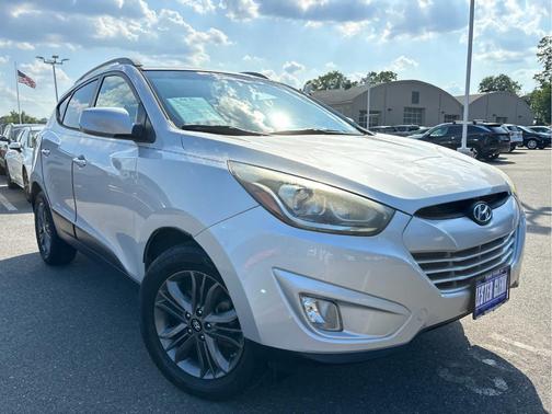 2015 Hyundai TUCSON SE