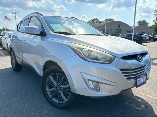 2015 Hyundai TUCSON SE